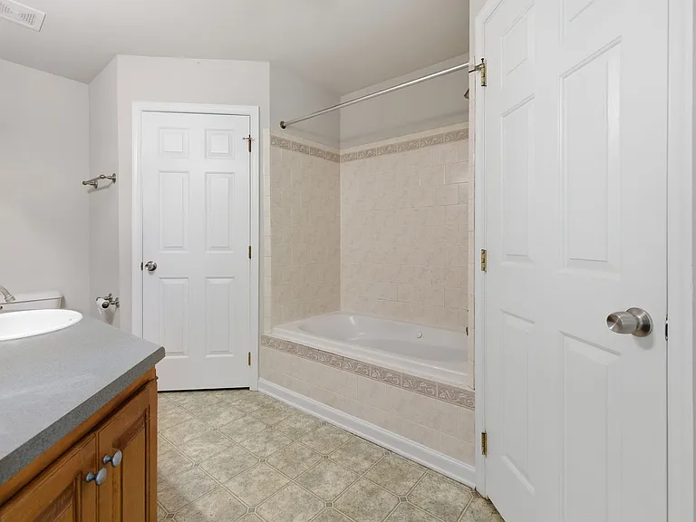 104 Brijidan Ln — Photo 18