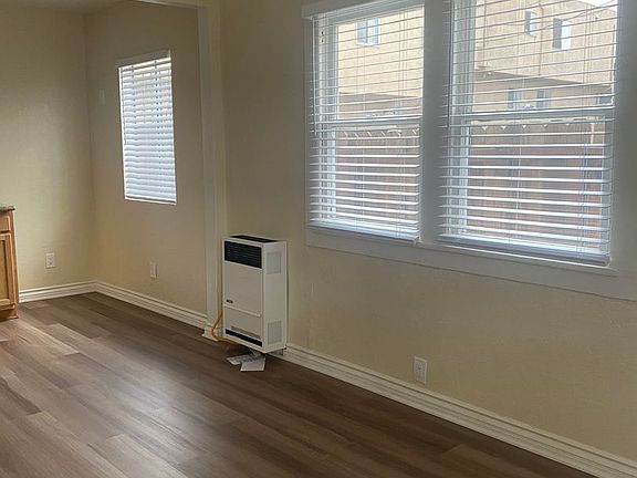 4th image of 1336 E Hellman St #8