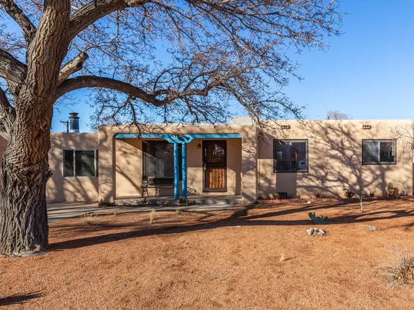 833 Manzano St NE, Albuquerque, NM 87110