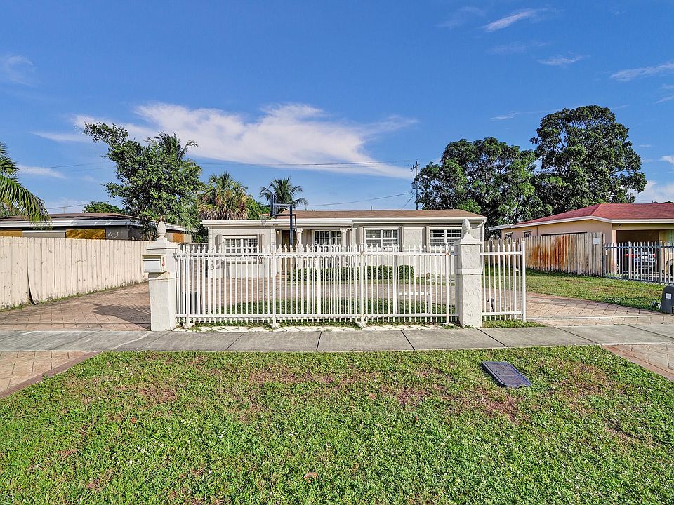 1st image of 3231 Auburn Boulevard