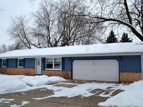 1514 Roosevelt DRIVE NORTH North, West Bend, WI 53090