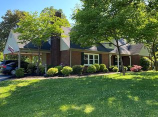 1502 S Court St, Maryville, TN 37803