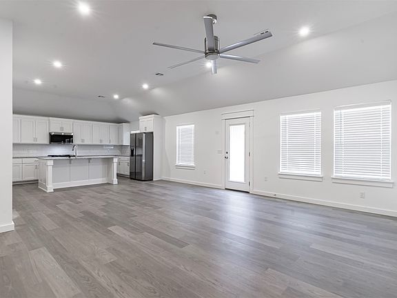 2nd image of 2502 W Center St