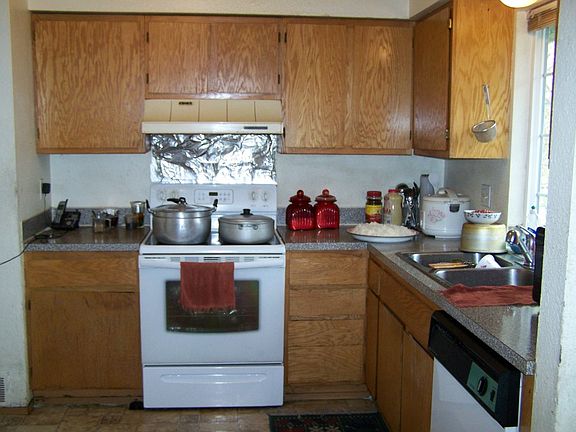 5th image of 1310 E 55th St