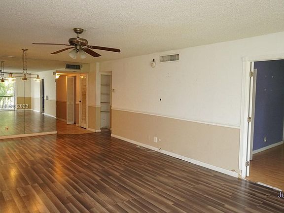 5th image of 5961 N Falls Circle Dr APT 213