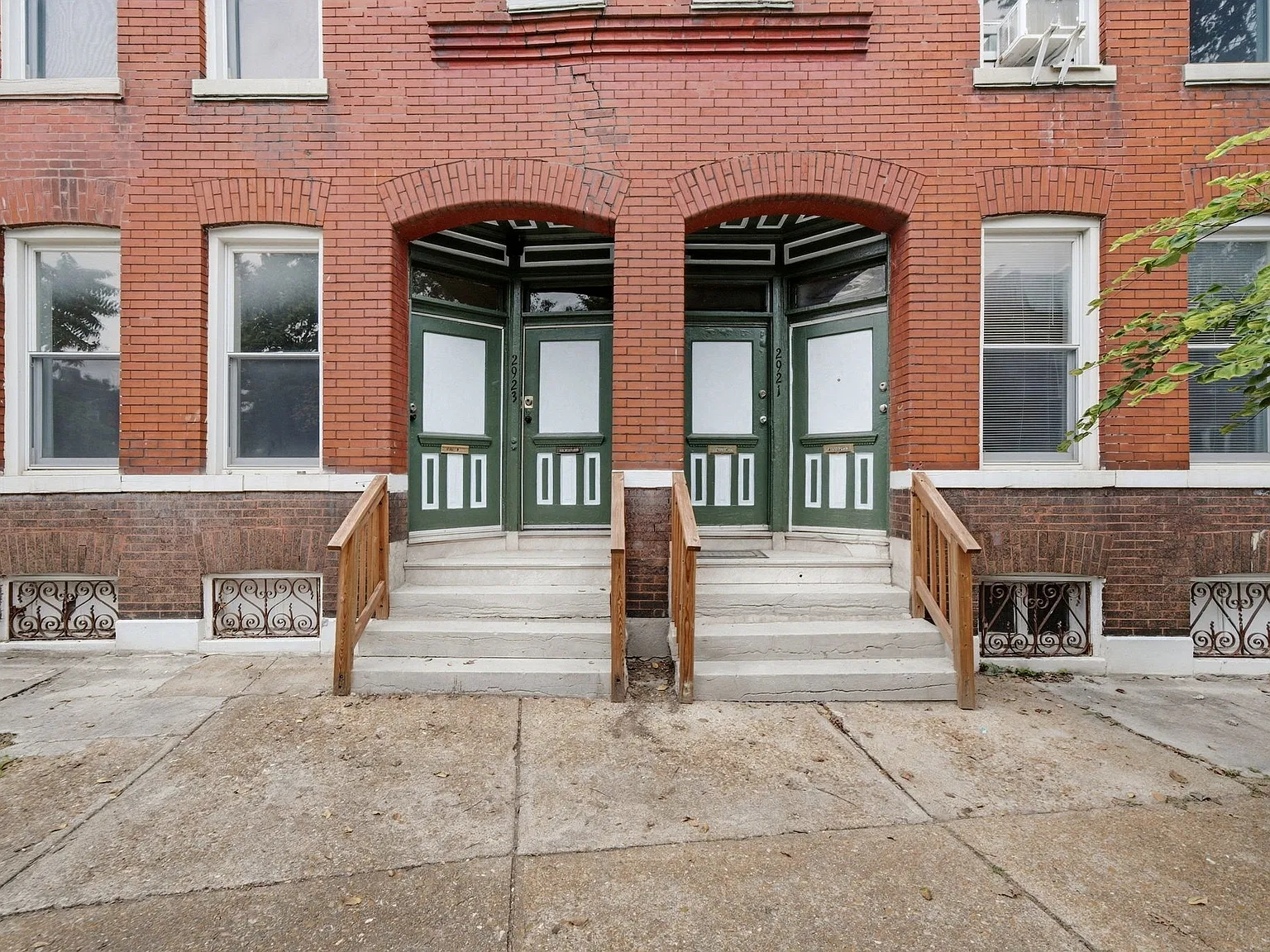 2921 Pennsylvania Ave — Photo 2