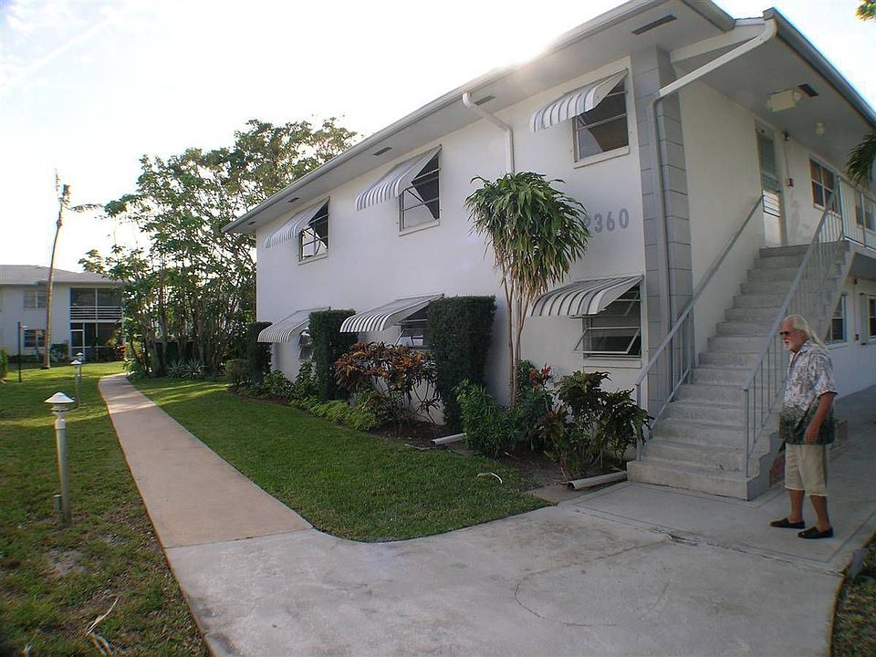 1st image of 2360 SW 22nd Ave APT 401
