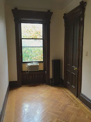 Rented by Harriet Brand, LREB | media 38