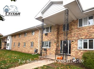 1820 Grove St #101, Oshkosh, WI 54901