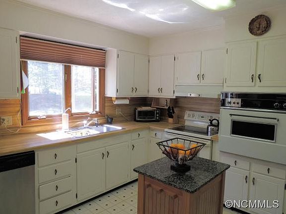 4th image of 2270 Glenheath Dr