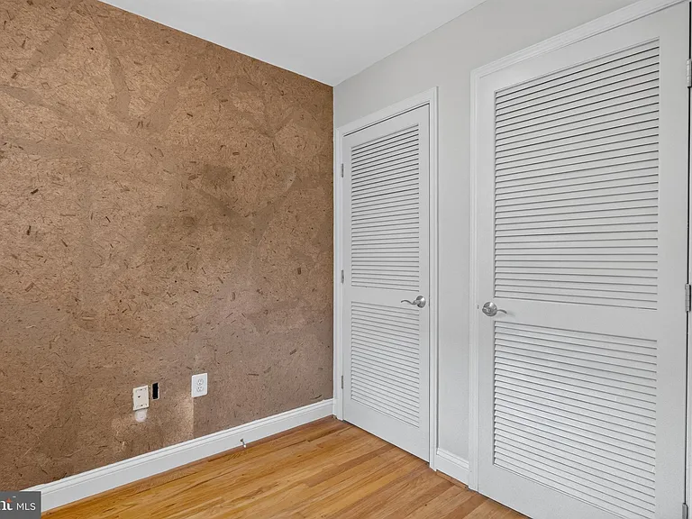 1427 Chapin St NW #204 — Photo 12