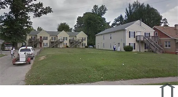 3 bed, 995 sqft, $1,100 — Photo 1