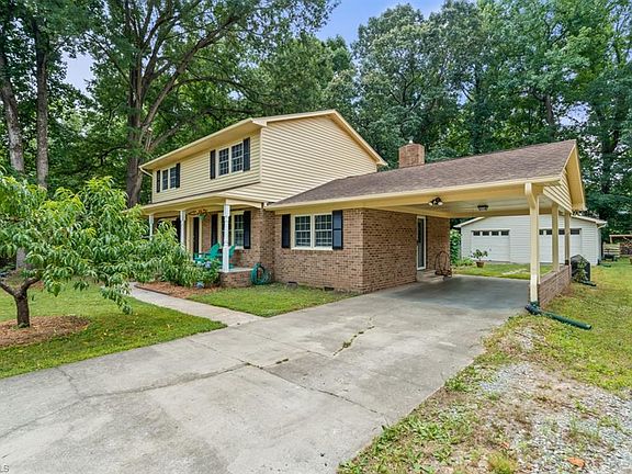 4th image of 1704 Little John Ct