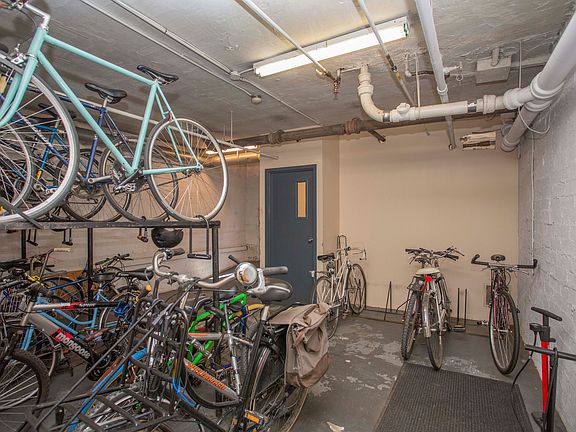 3rd image of 127 Highland Ave #11