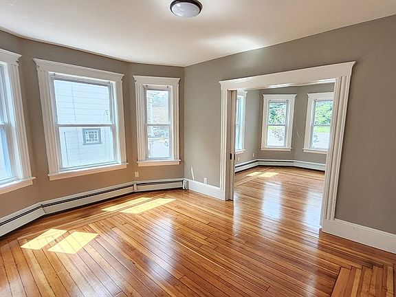 5th image of 97-99 Blaisdell St #2
