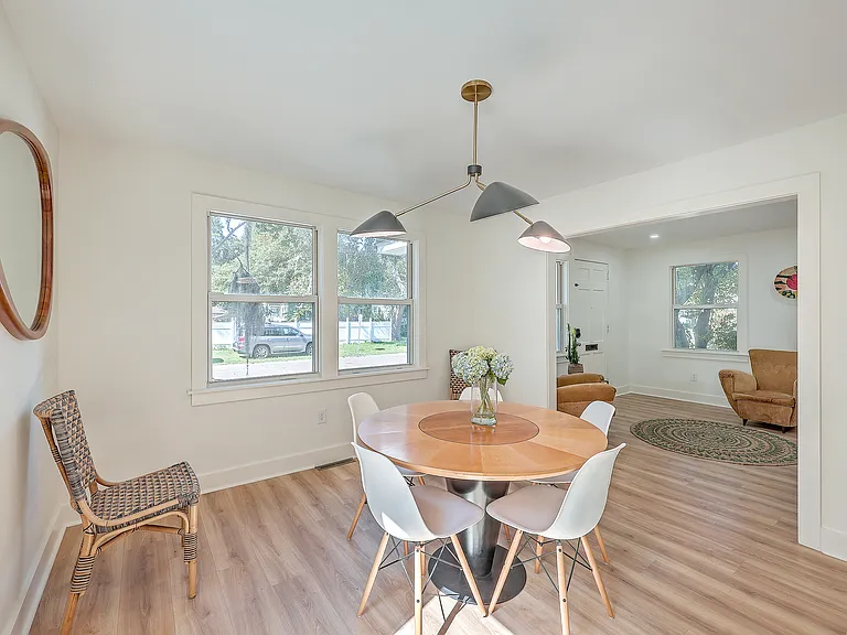 1136 Marquis Rd — Photo 17