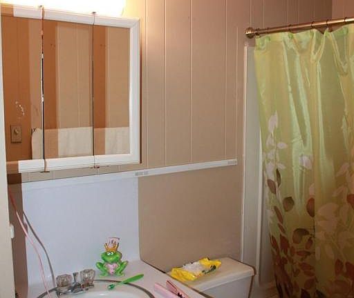3rd image of 110 Midtown Aly APT C