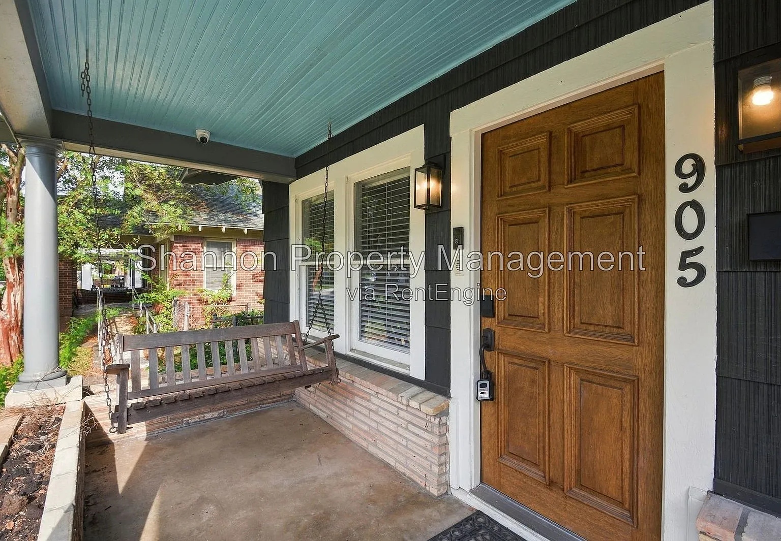 3 bed, 2.0 bath, 1332 sqft, $3,295 — Photo 2