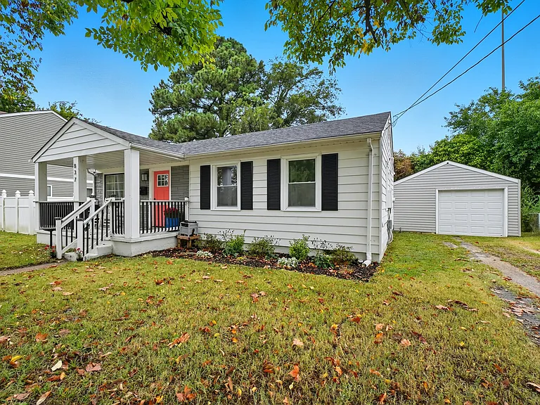 837 Tifton St — Photo 23