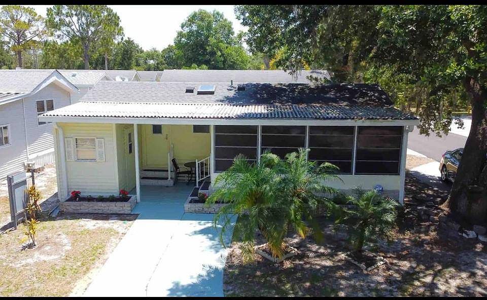 1st image of 840 Woodland Ln