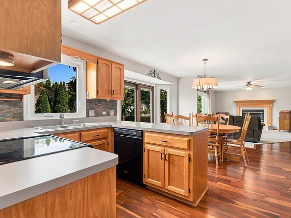 4th image of 25230 W Monroe Ct