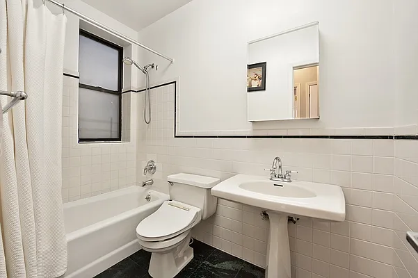 Sold by Nest Seekers International | media 15