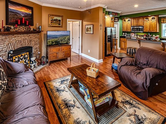 5th image of 110 Greenbriar Road