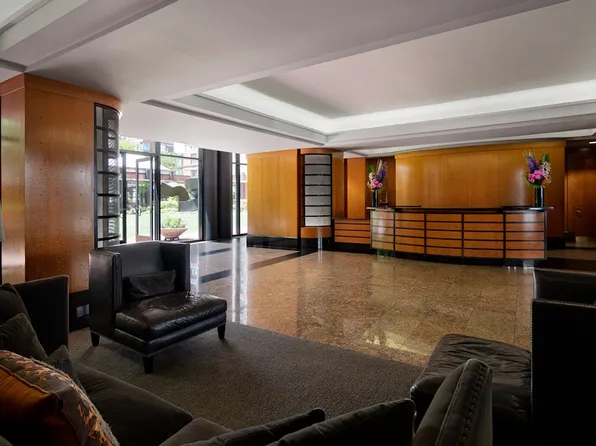 400 Chambers Street image 11 of 18