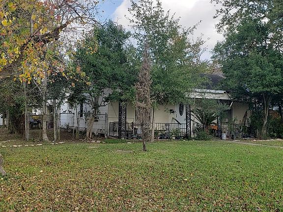 4th image of 7103 Gammage St