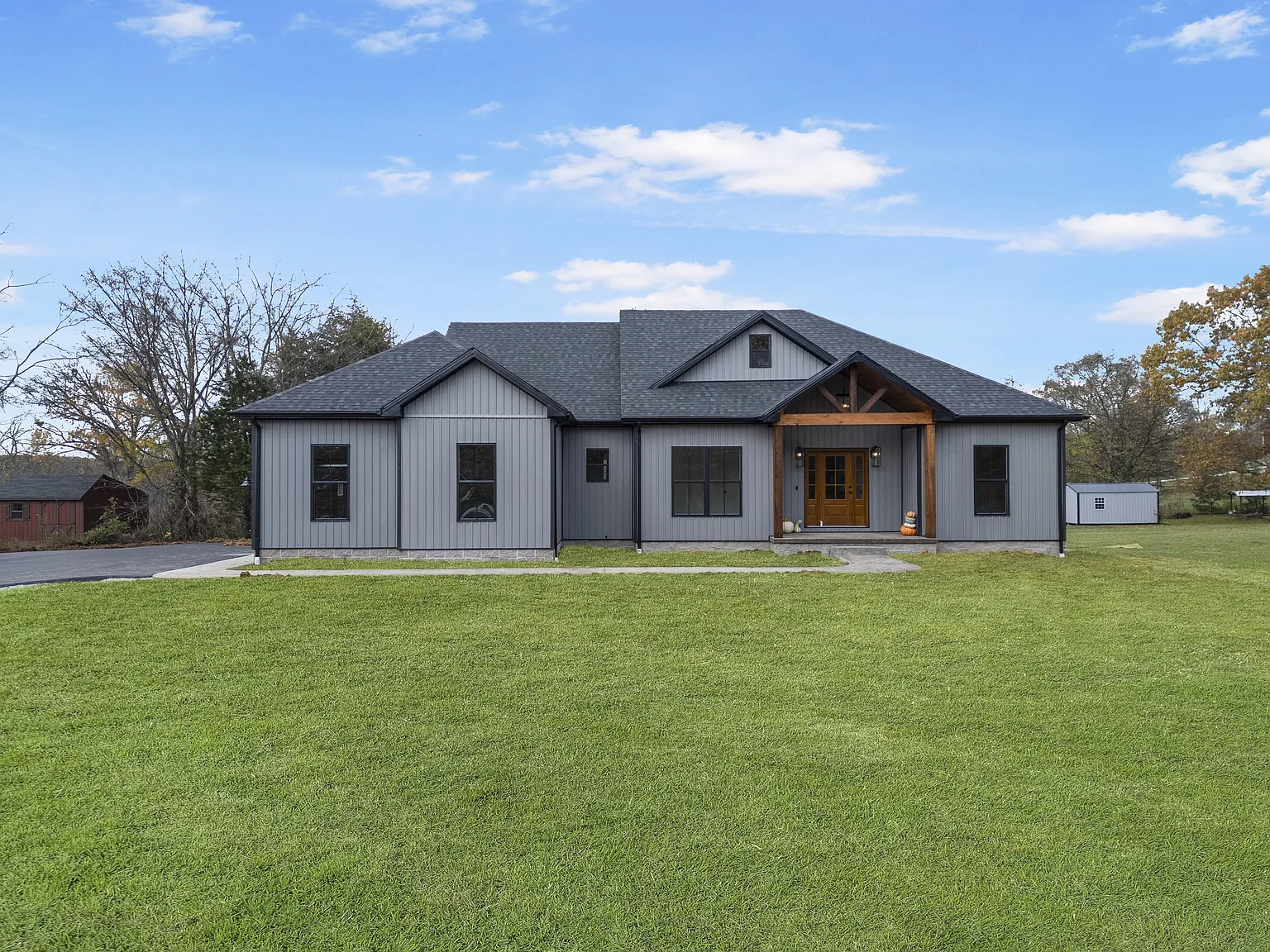 126 McCutchen Ct photo 1