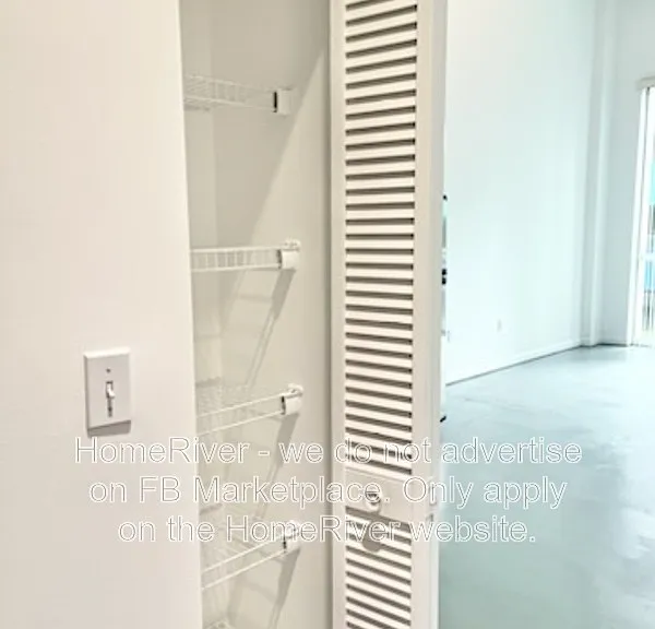 253 NE 2nd St #313 — Photo 11