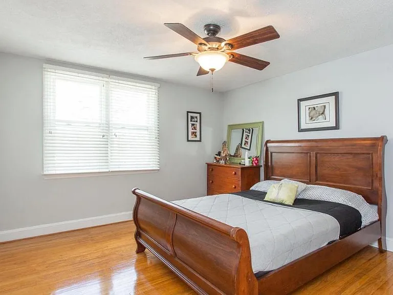 1144 Myrtlewood Ave — Photo 10