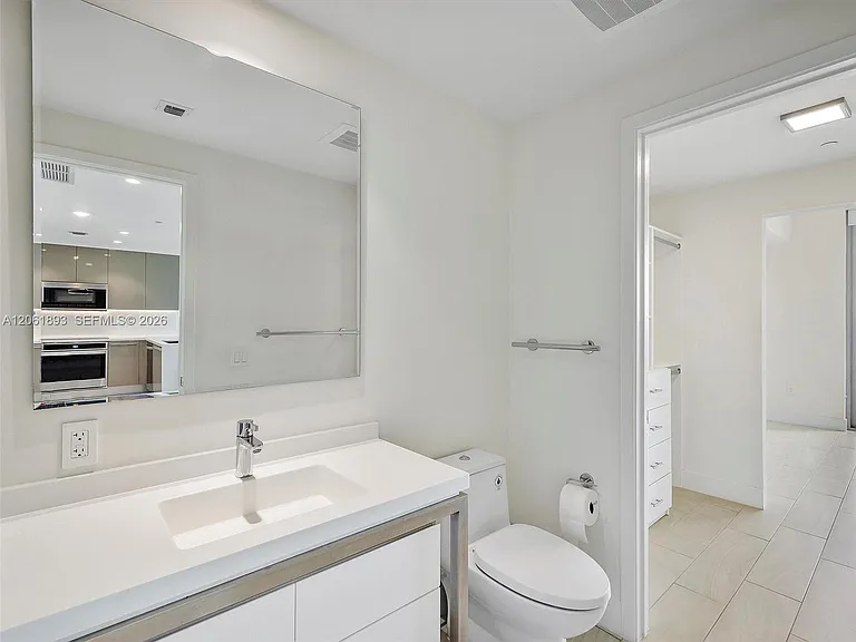 2000 Metropica Way #502 — Photo 16
