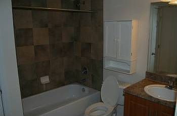 4th image of 185 Pearl Lake Cswy Unit 102