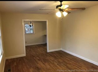 4901 Cottonwood Dr, Fayetteville, NC 28304