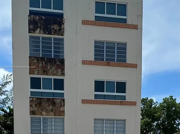 1020 94th St APT 202, Bay Harbor Islands, FL 33154