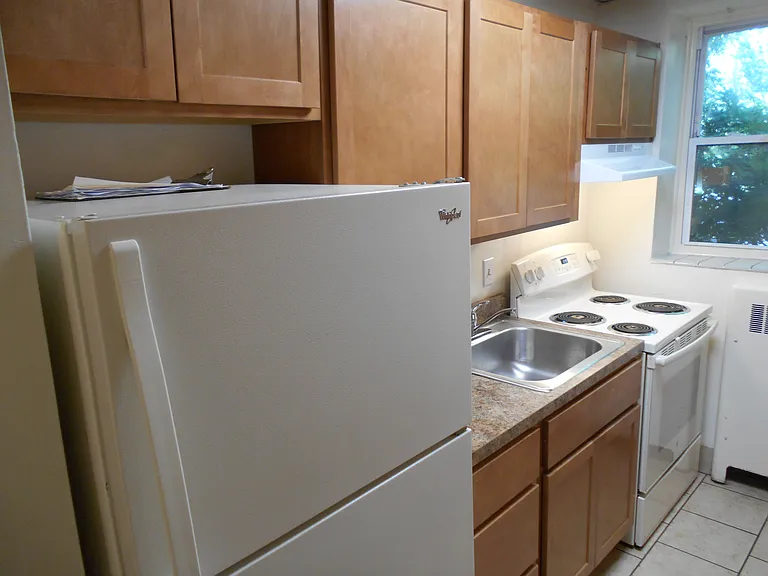 Muhlenberg Lakeview Apartments — Photo 5