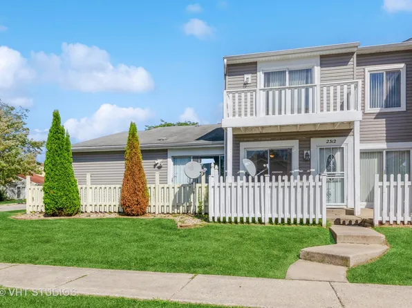 2312 Windsor Ln, Country Club Hills, IL 60478