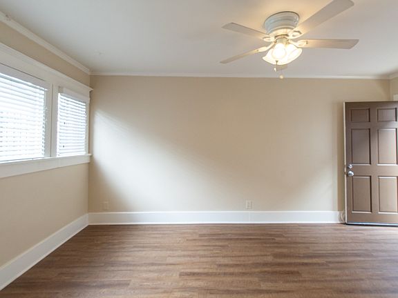 2nd image of 1460 Gaviota Ave #8