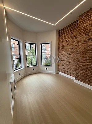 Rented by Onyx | media 3