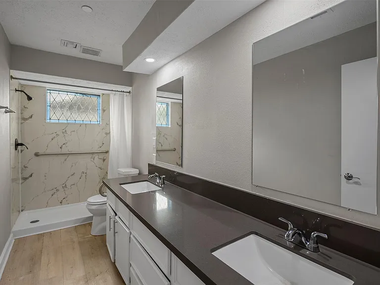 22114 Merrymount Dr — Photo 12