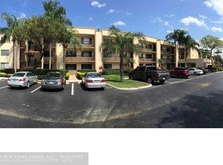 10324 E Clairmont Cir, Tamarac, FL 33321