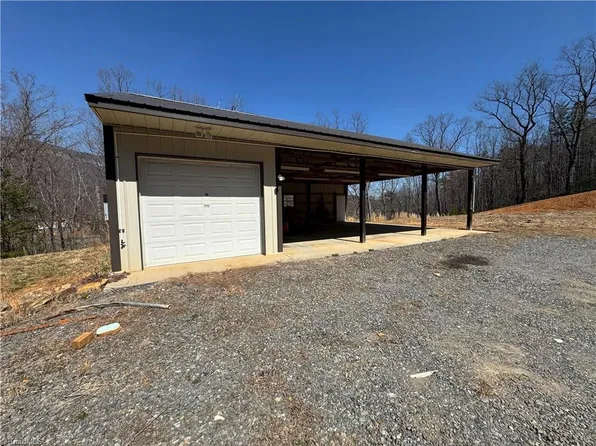 2558 Ymca Camp Rd #3, King, NC 27021