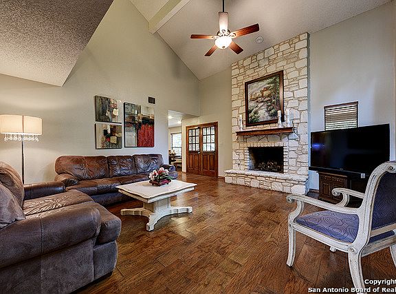 4th image of 11501 Whisper Dew St