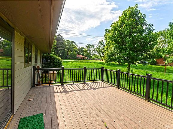 4th image of 4011 Barberry Blvd