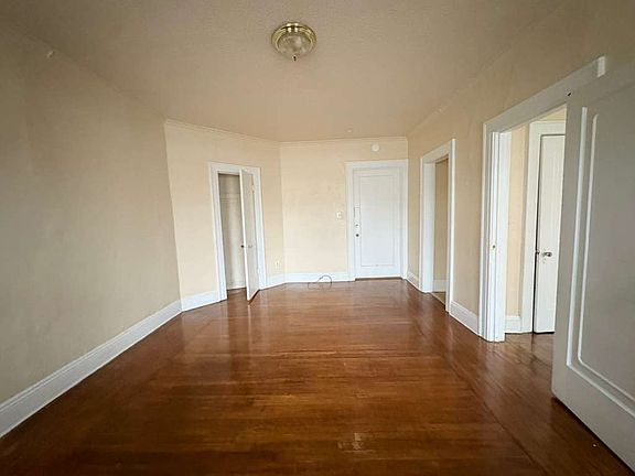 3rd image of 305 Main St #44