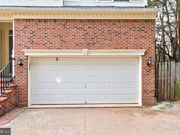 3rd image of 4174 McCloskey Ct