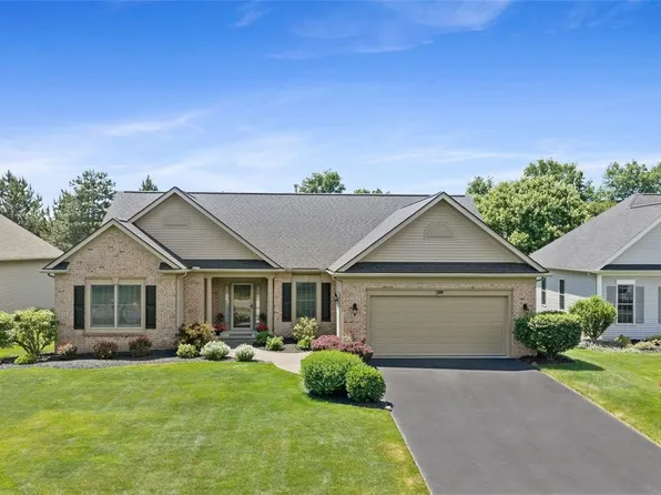 29 Brantley Way, Penfield, NY 14526