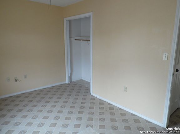 5th image of 4106 Lennox Ave
