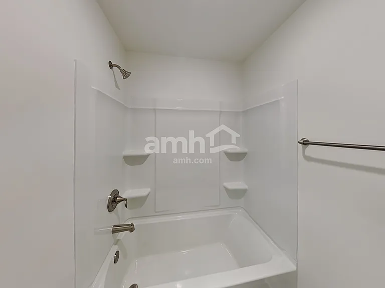 5070 Hudson Valley Dr — Photo 20